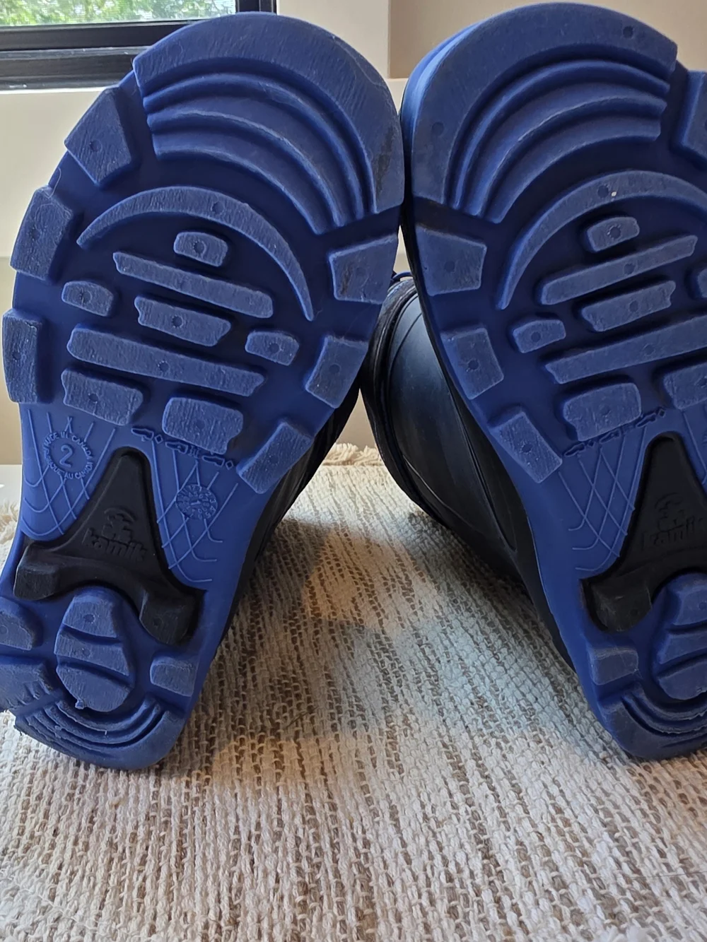 Kamik Kids Boys Girls Youth Size 2Y Black Rain & Snow Boots with Blue Sole